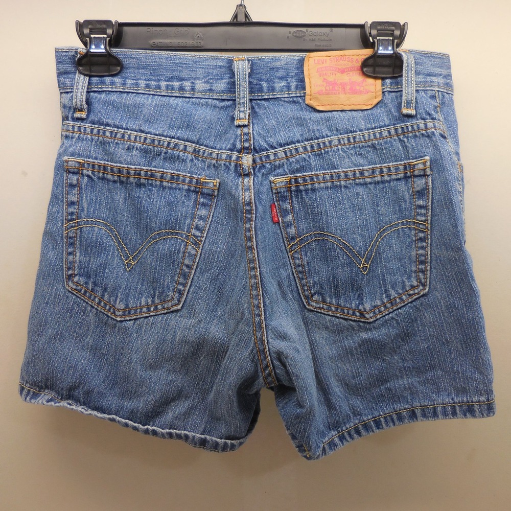 Levis 524 Low Rise Denim Shorts Vintage Y2K Blue Jean Cutoffs Size 29 Waist